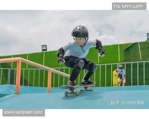 滑板战术解析：武汉滑板队边路渗透体系的创新与实践探索